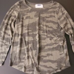 ❗️3 For $12❗️Old Navy Girls Green Camouflage Long Sleeve Shirt